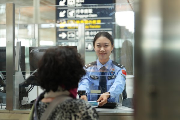 鑫配资官网 5月5日、6日北京口岸将迎来入境高峰，官方提醒——
